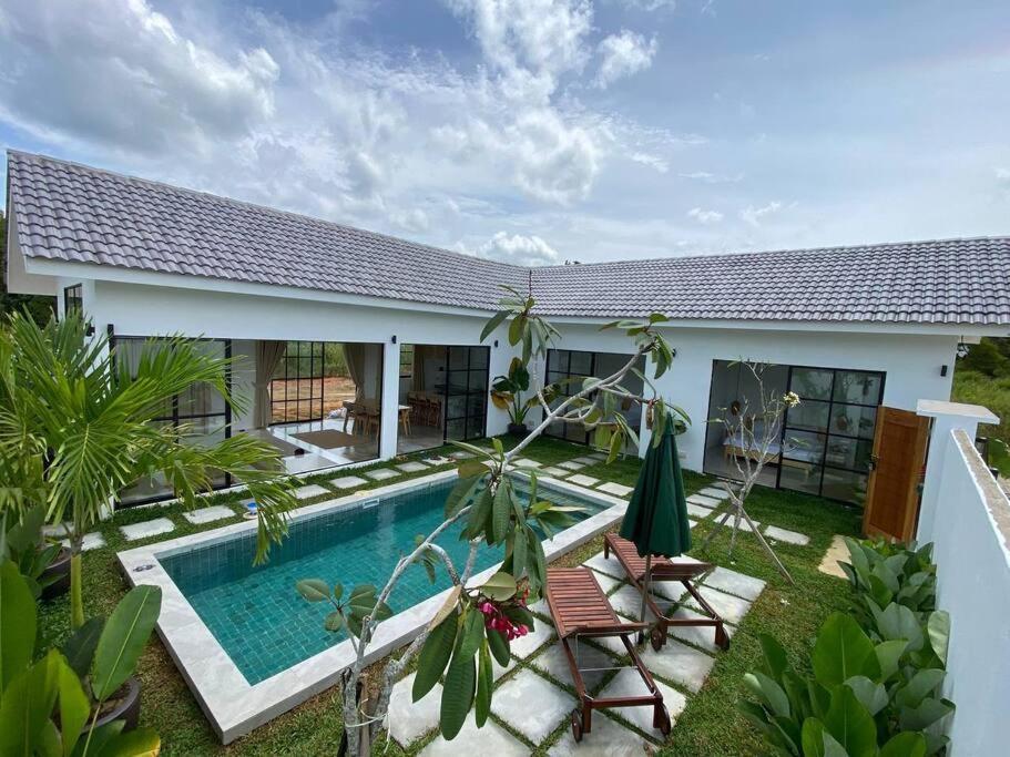Allure Villa Cempaka Private Pool Κουαντάν Εξωτερικό φωτογραφία